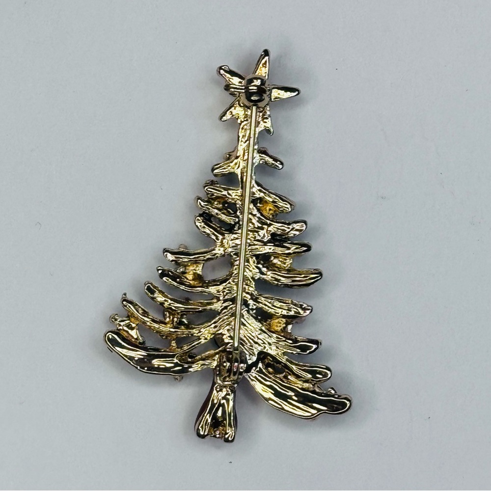 Christmas Tree Brooch in Green with Gold Star - Picture 3 of 5